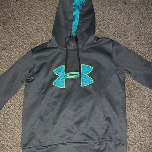Junior Underarmor hoodie